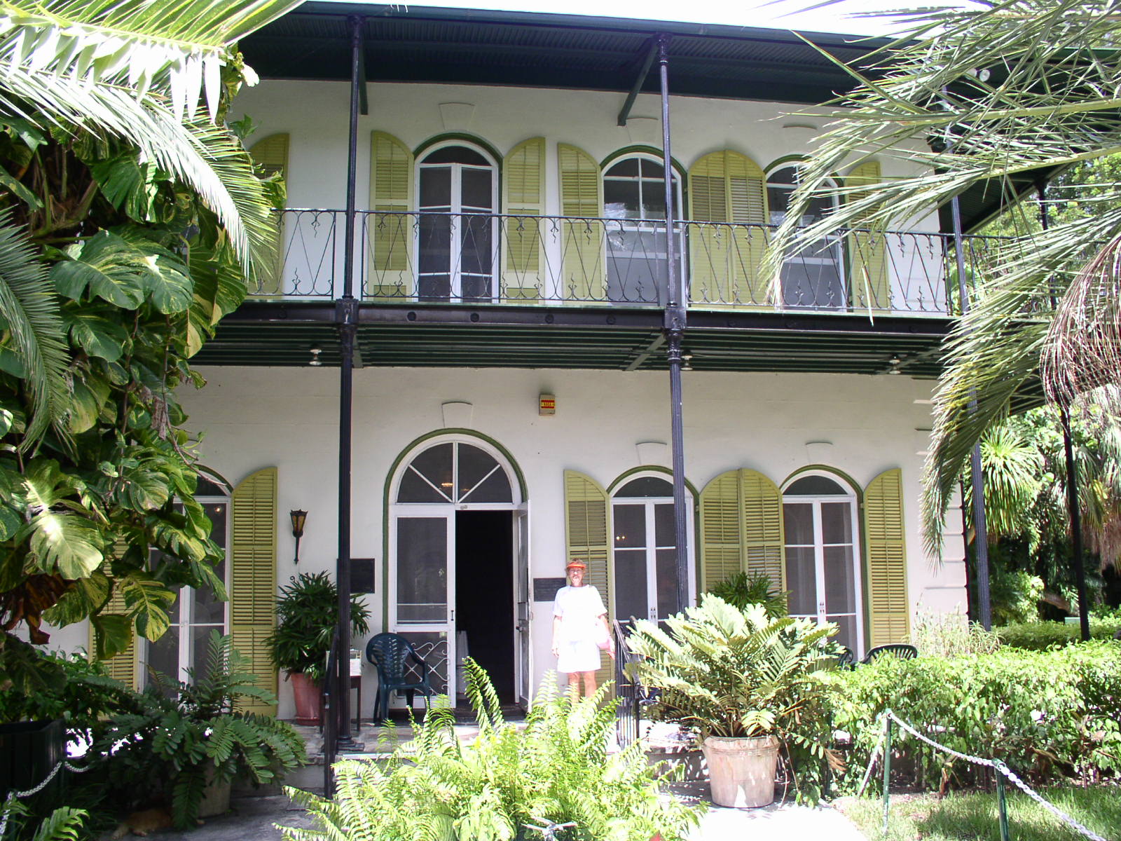 photo1